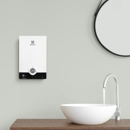 Проточный водонагреватель электрический Electrolux NPX 8 Flow Active 2.0